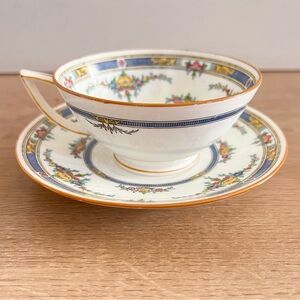 Antique 1924 Mintons England Bone China‎ yellow flower Princess Tea Cup & Saucer